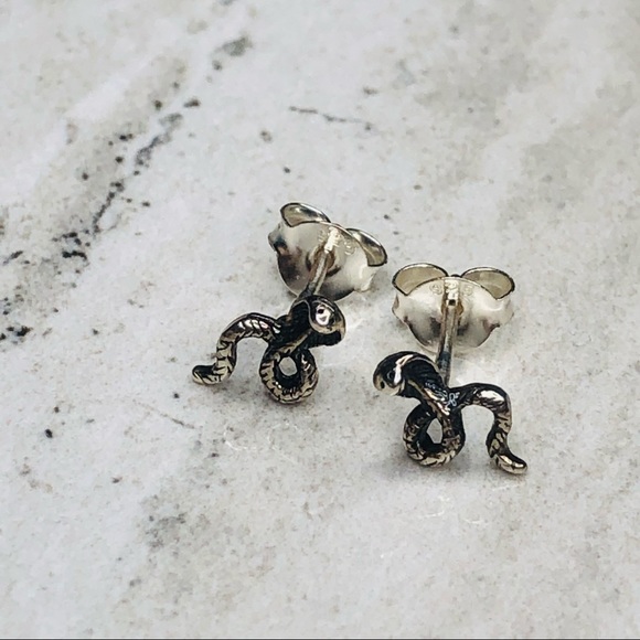 925 Sterling Silver Cobra Snake Earrings - Picture 4 of 16